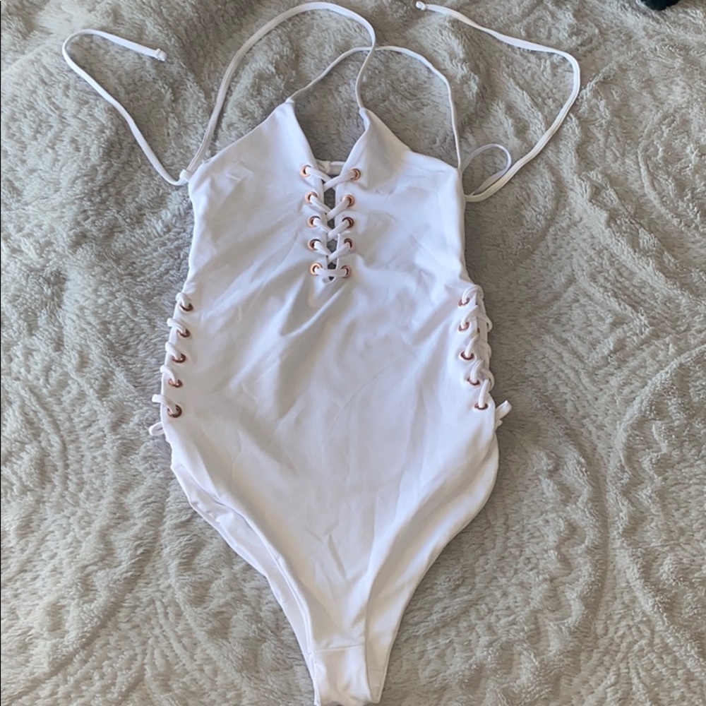 FashionNova Bodysuit/One Piece, never worn!